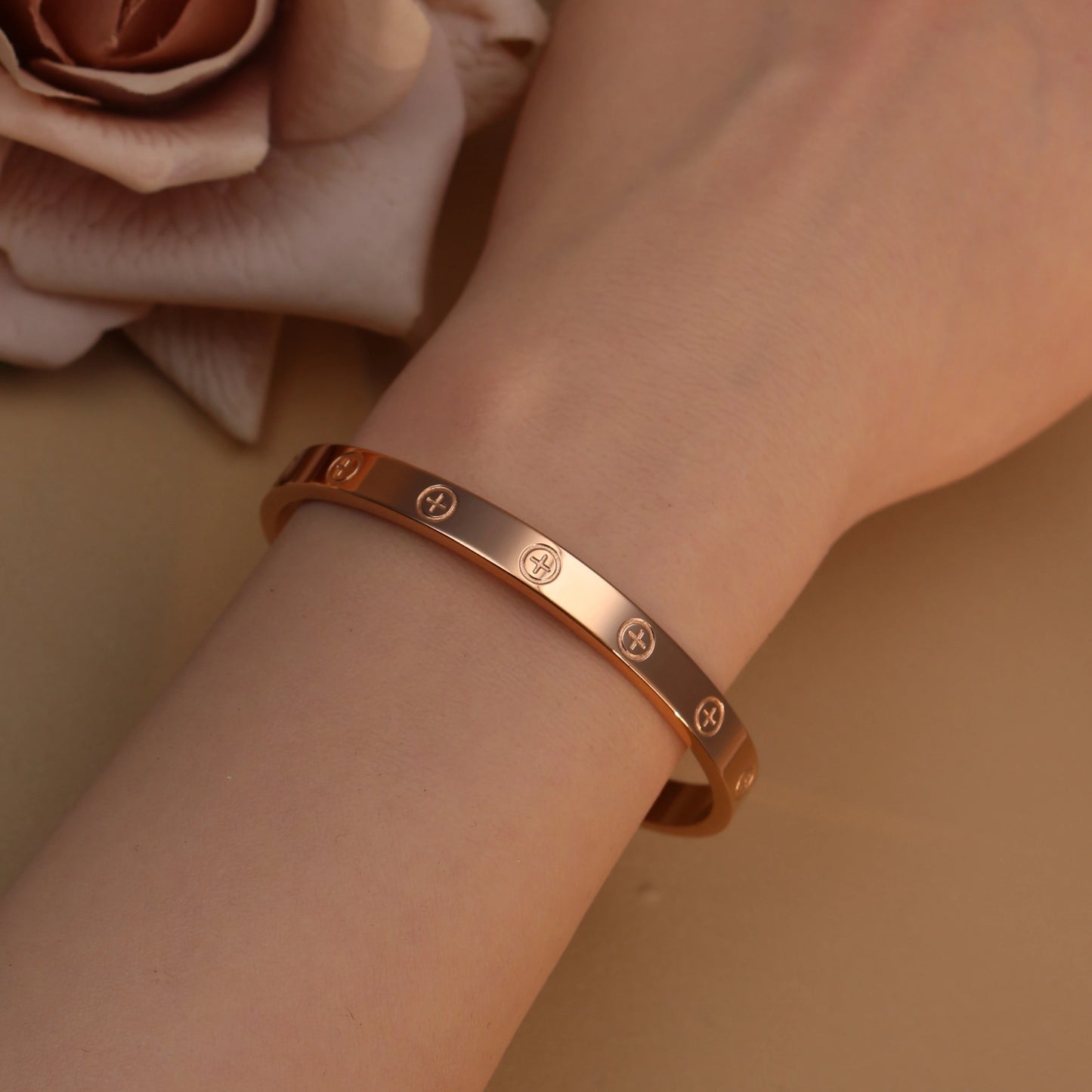 18K Gold-Plated Cross Screwdriver Stainless Steel Zircon Bangle Bracelet Women's Jewelry