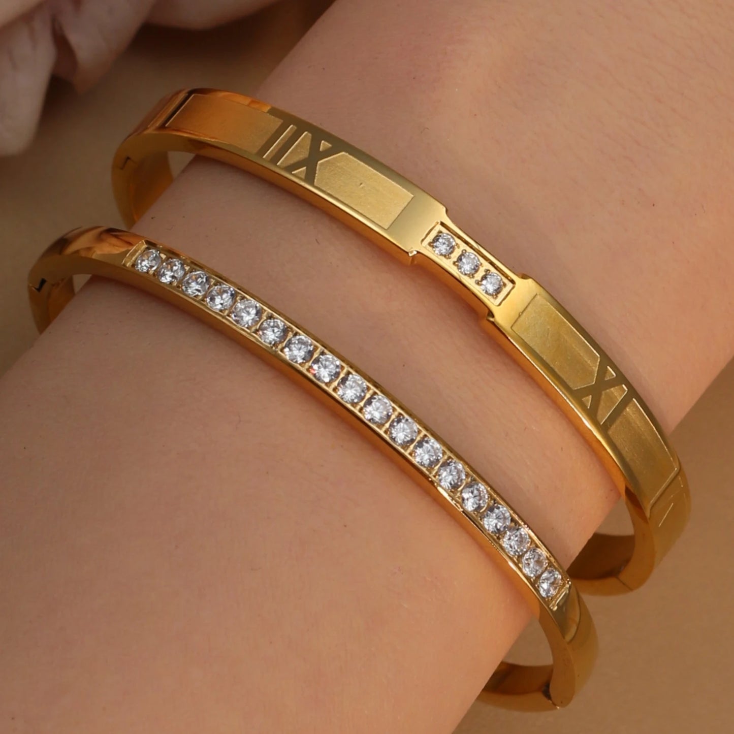 Women Zircon Roman Numeral Stainless Steel Plated 18K Gold Bracelet