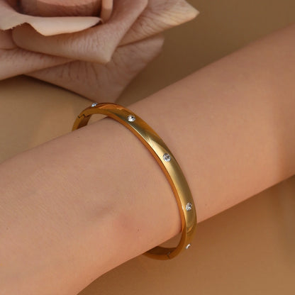 18K Gold-plated Stainless Steel Curved Polished Bangle Bracelet