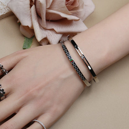 60mm 18K Gold Plated Stainless Steel Zircon Fashionable Bangle Bracelet