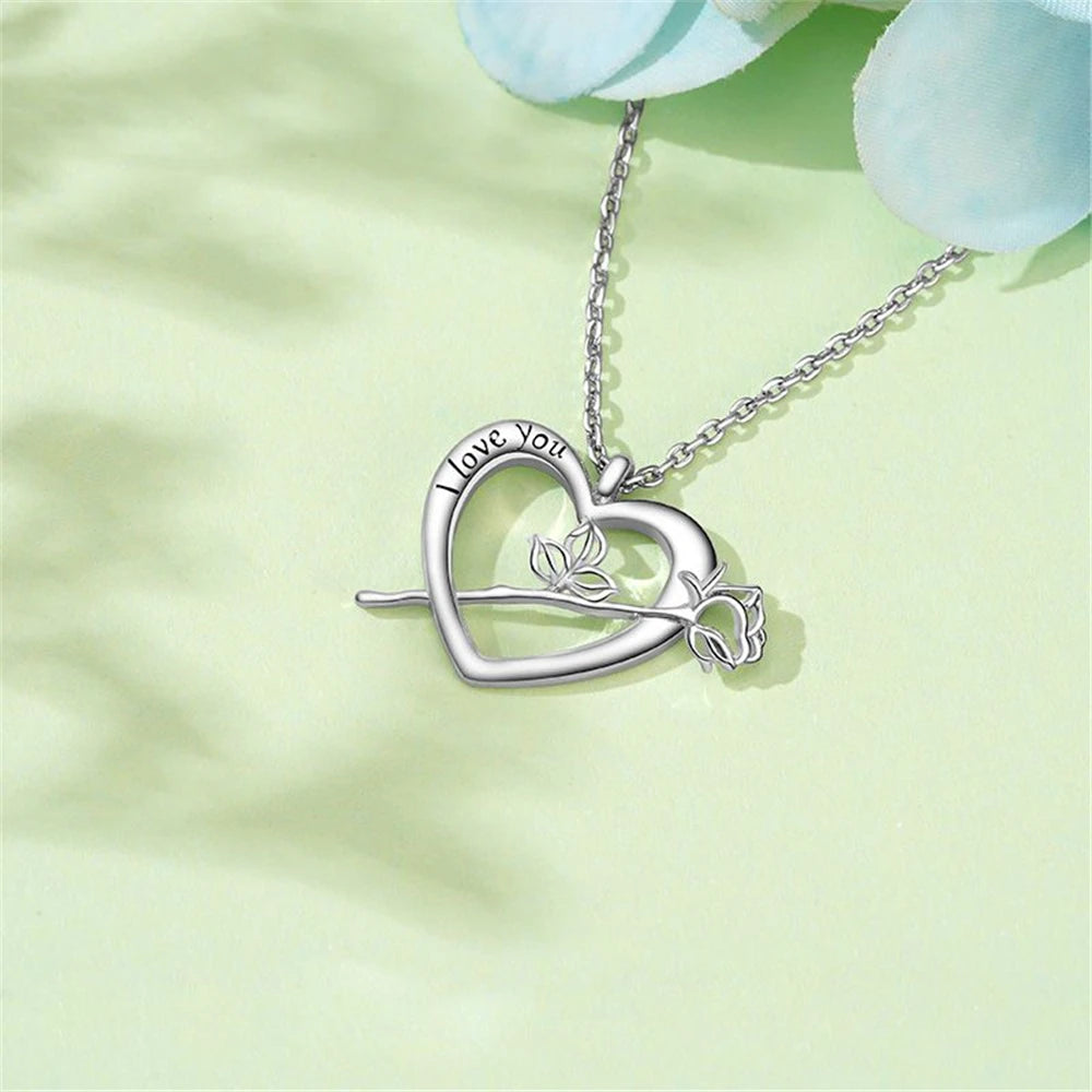 Creative Romantic Heart Shape Hollow Rose Pendant Necklace