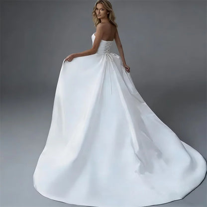 Elegant Simple Satin Pleats Wedding Bride Strapless Bridal Gown Dress