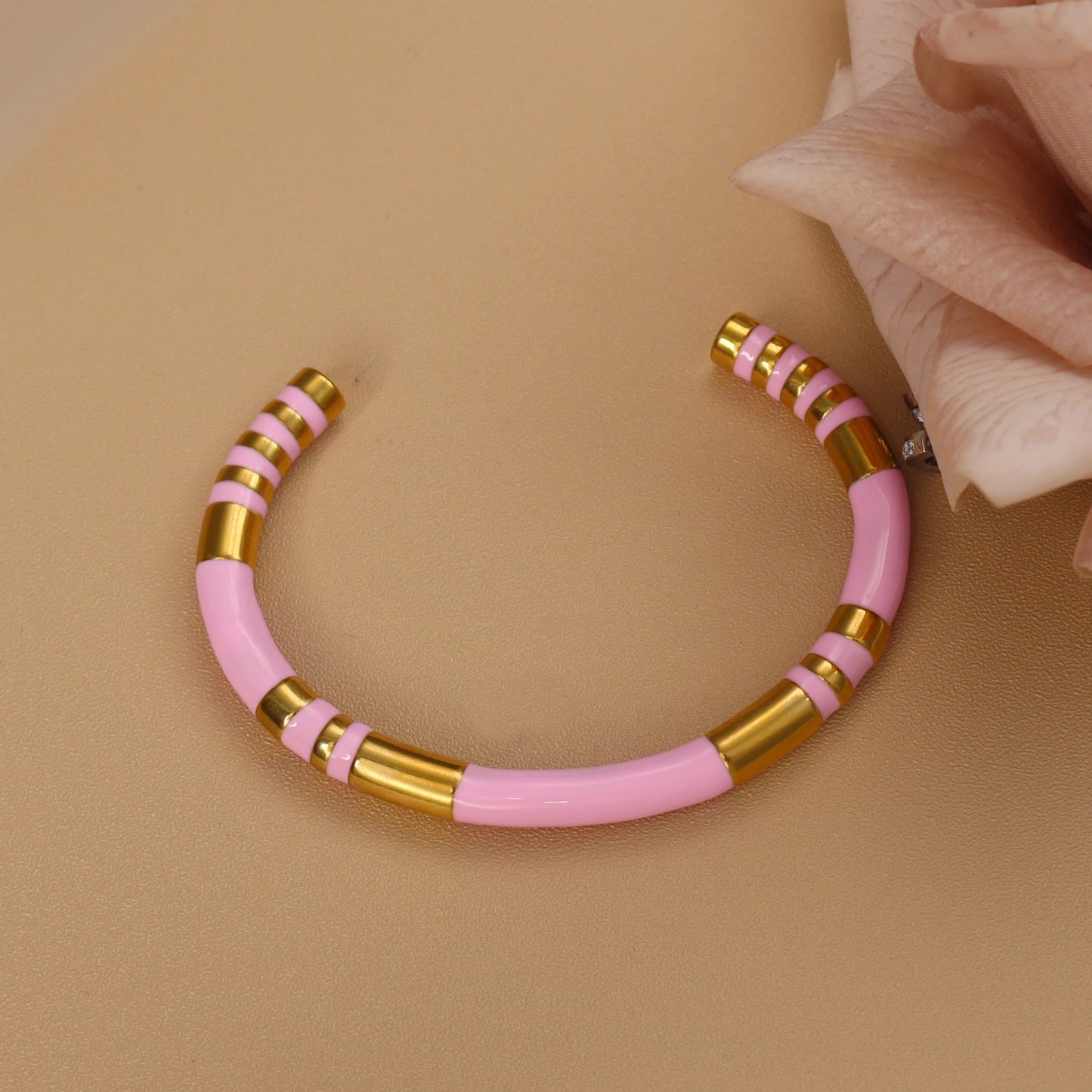 Waterproof High-end Enamel Open Retro Fashion Delicate Bangle Bracelet