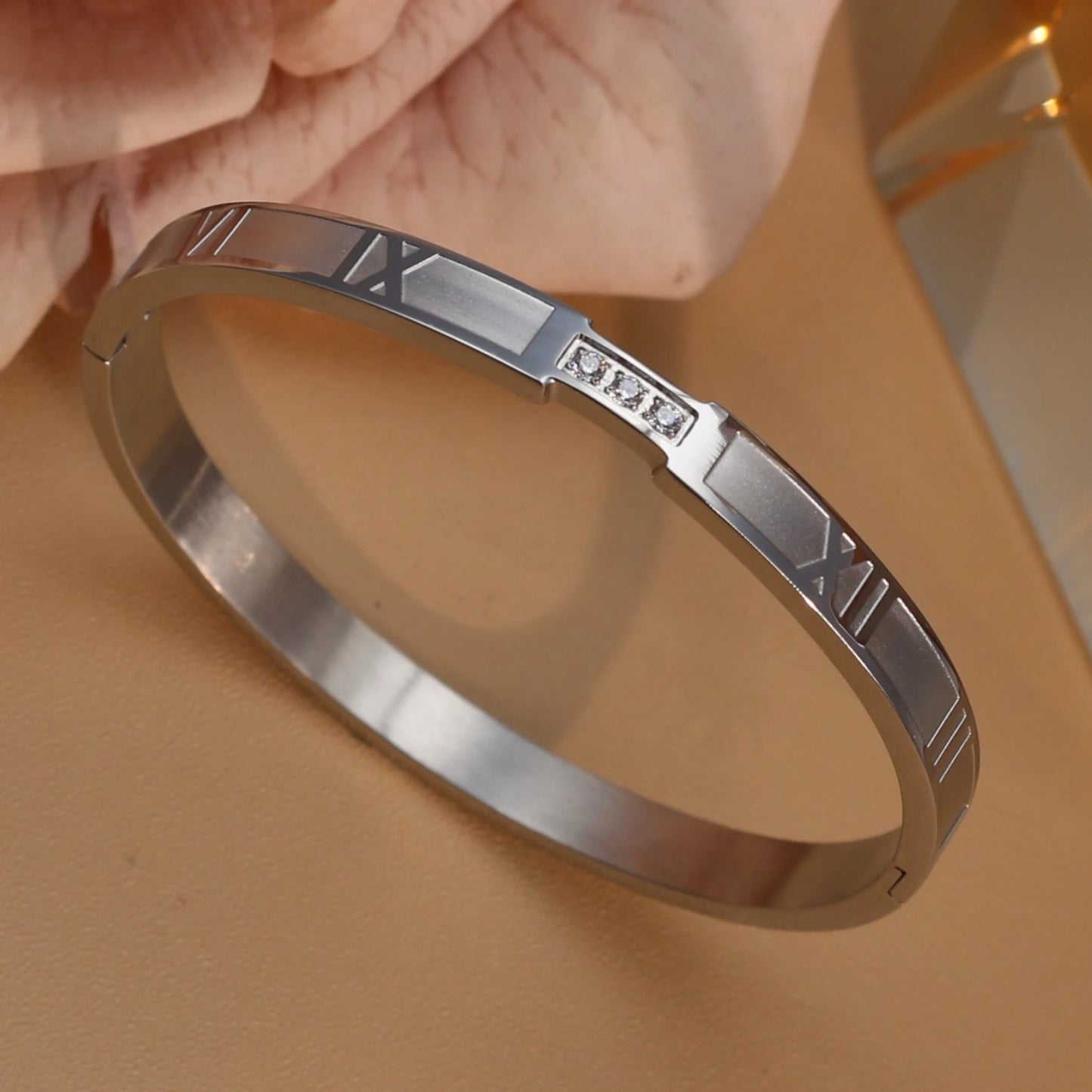 Women Zircon Roman Numeral Stainless Steel Plated 18K Gold Bracelet
