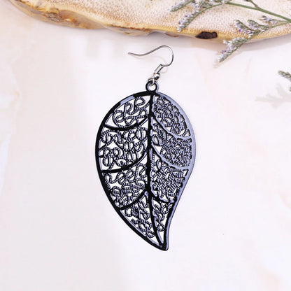 Hollow Filigree Leaf Earrings Colorful Exquisite Cut Earrings for Women Fashion