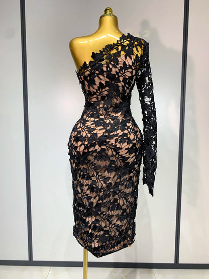 Sexy Lace Diagonal Collar Single Shoulder Long Sleeve Bandage Party Evening Dress
