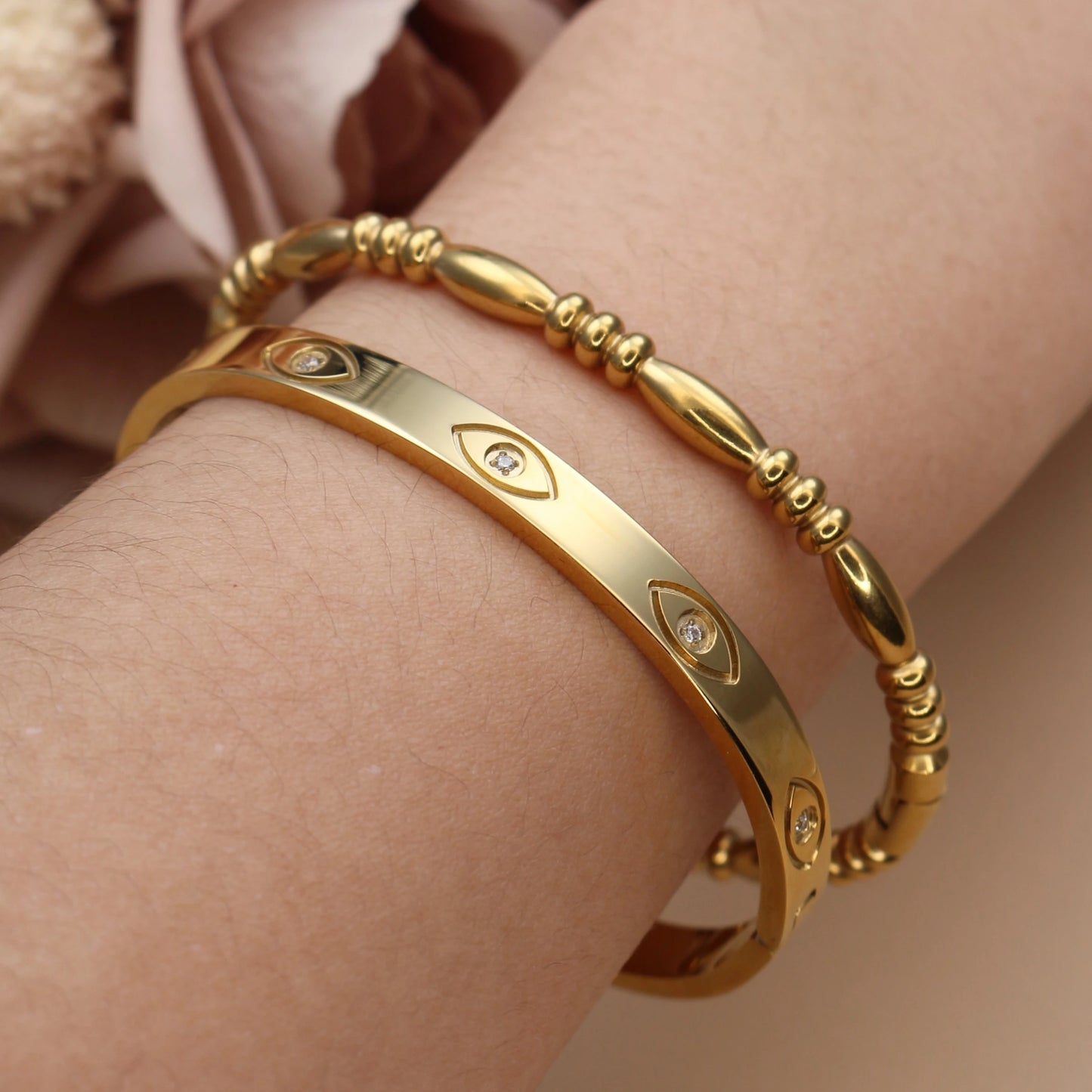 Fashion Stainless Steel Crystal Charm Gold Color Bracelet Women's Bangle