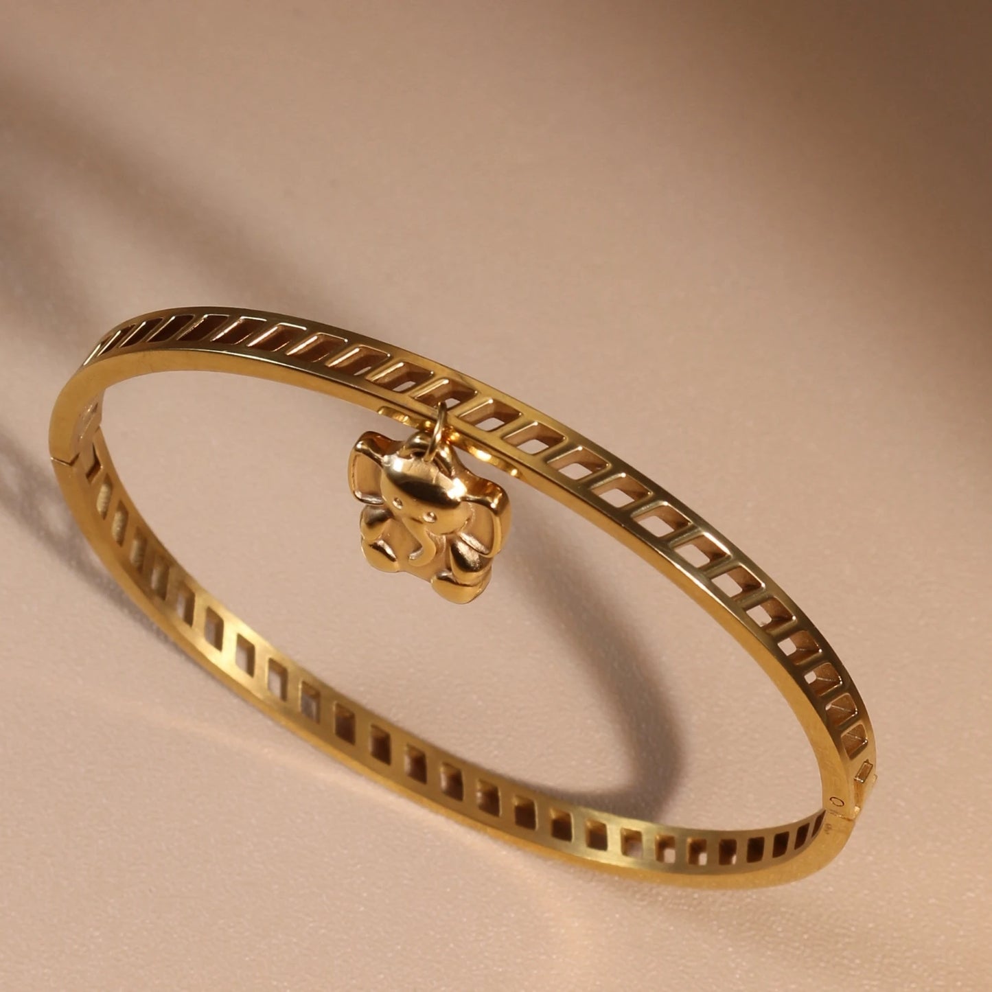 Small Elephant Hollow Stainless Steel 18K Gold Plated Bracelet Jewelry