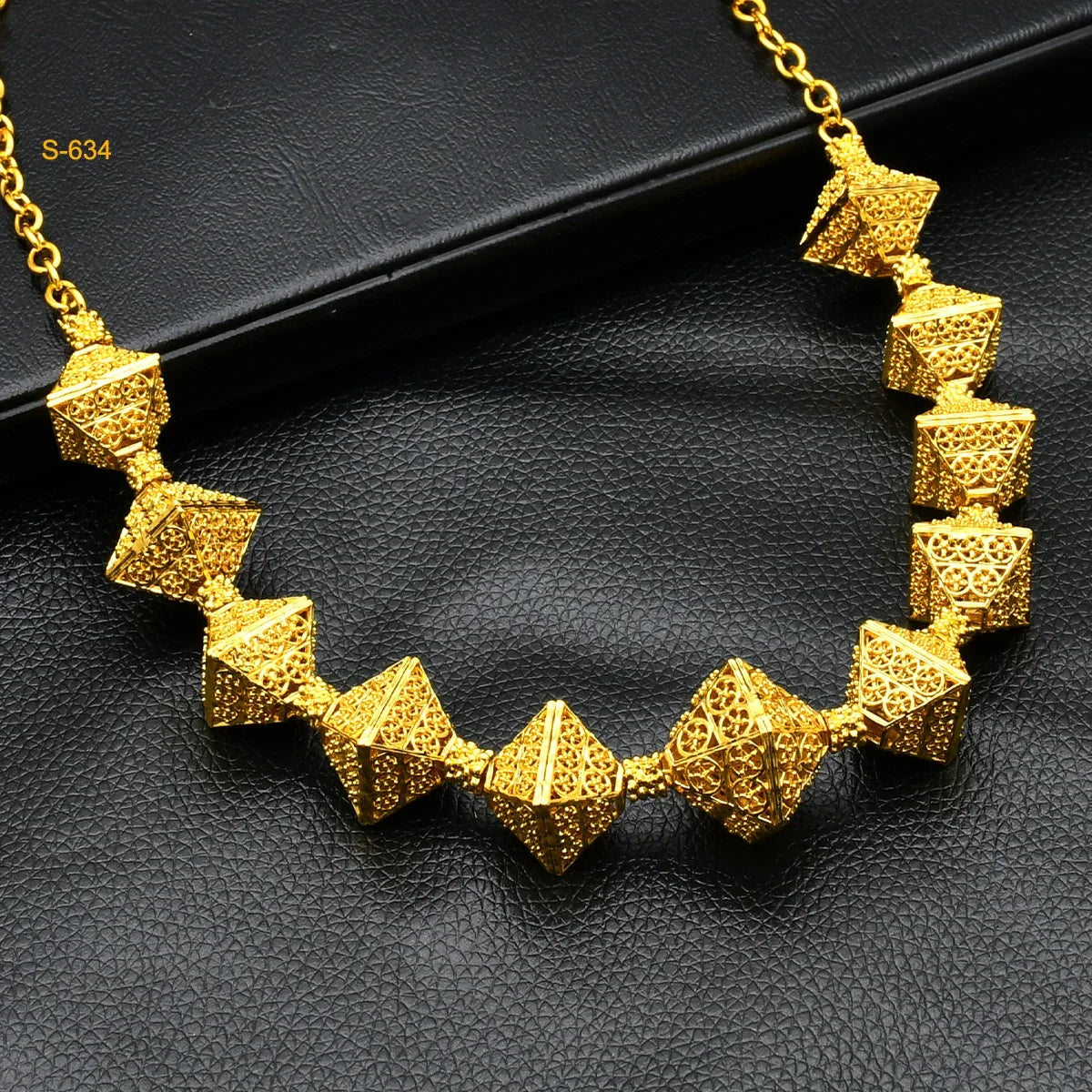 Fashion Indian 24K Gold Color Women African Wedding Dubai Necklace Earrings Bracelet Ring Jewelry Set