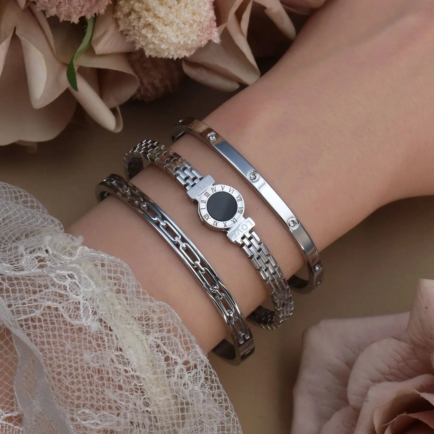Stainless Steel Zircon Roman Numeral Chain Design Women Bracelet Bangle