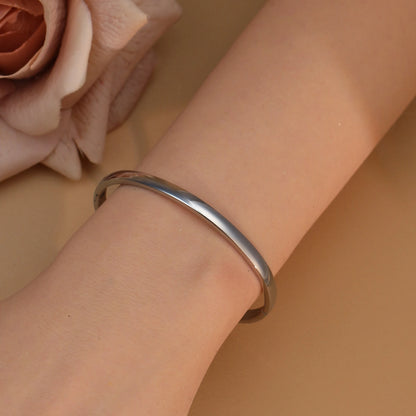 18K Gold-plated Stainless Steel Curved Polished Bangle Bracelet
