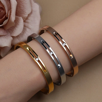 60mm 18K Gold Plated Stainless Steel Zircon Fashionable Bangle Bracelet