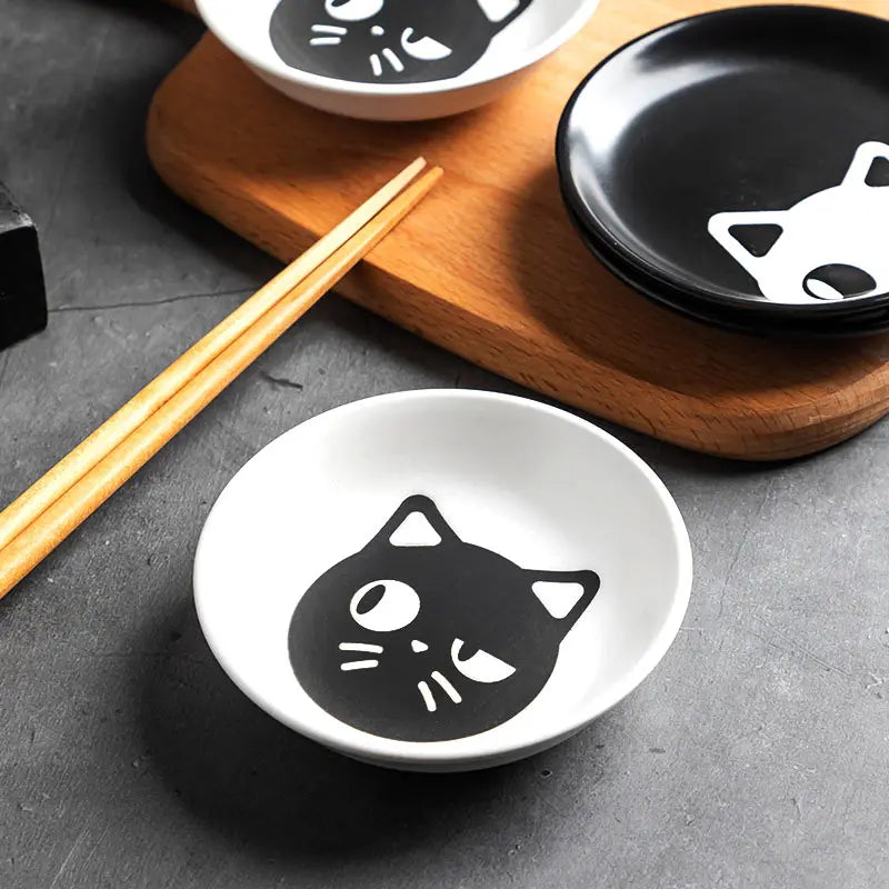 Ceramic Cartoon Cat Japanese Soy Sauce Vinegar Roast Meat Dip Round Snack Plate Bowl Dishes