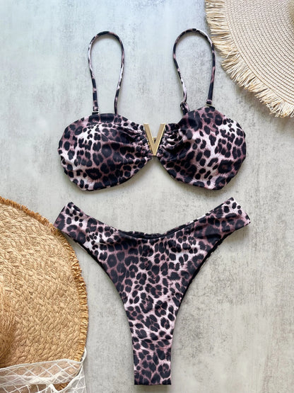 Women's triangle leopard print bikini 2-piece metal V decor summer beach split swimsuit