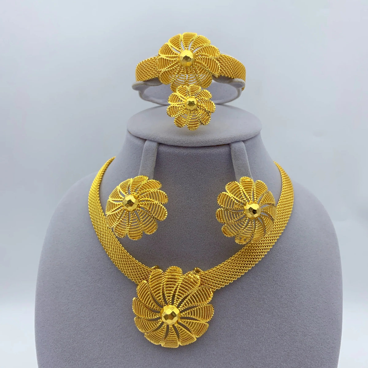Dubai Women Wedding Gold Plated African Indian Round Necklace Earrings Jewelry Sets