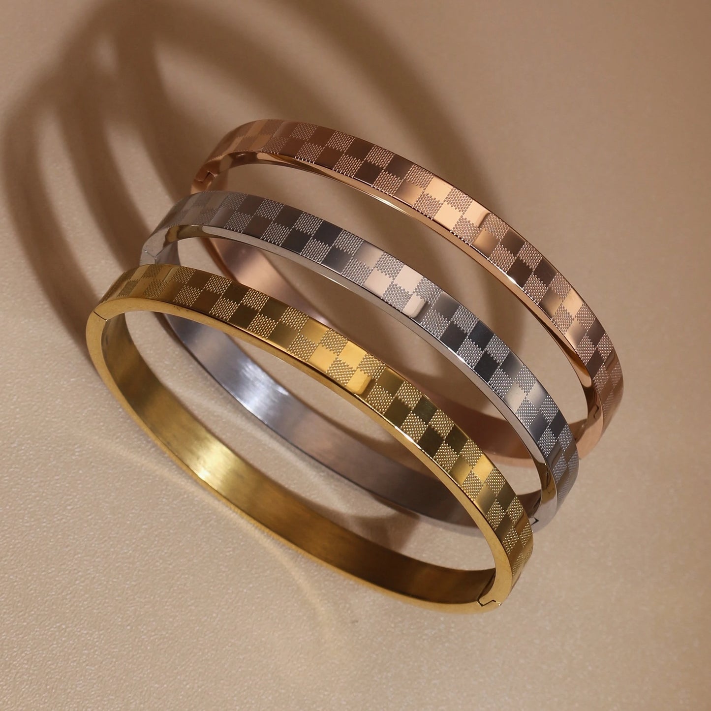 Luxury Polished Checkered Design Stainless Steel Crystal Wedding Party Bangle Bracelet