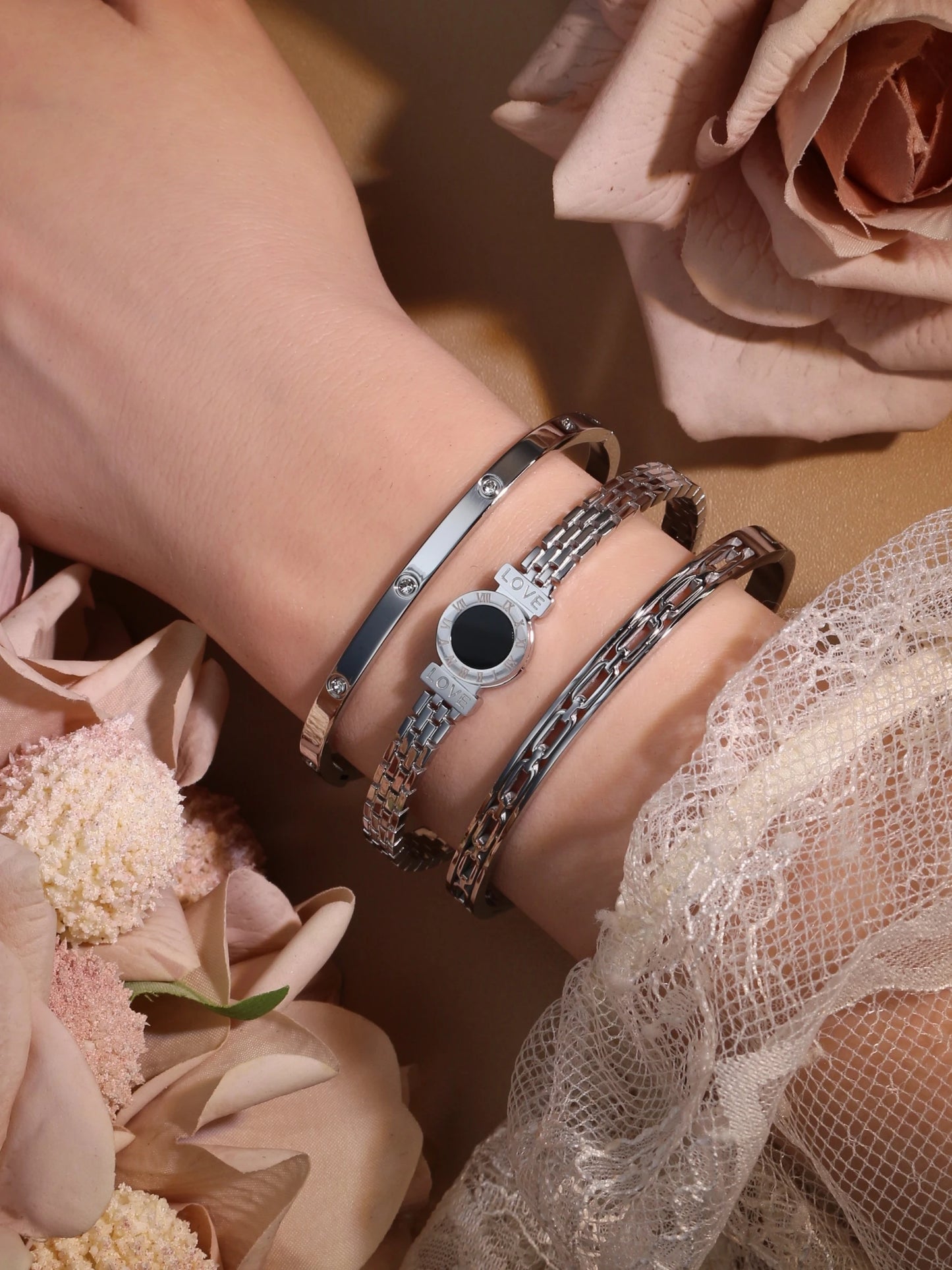 Stainless Steel Zircon Roman Numeral Chain Design Women Bracelet Bangle