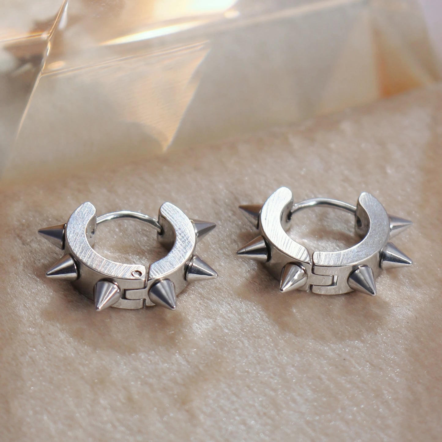 1Pair Women Men Punk Stainless Steel Spiky Thorn Gothic Stud Earrings