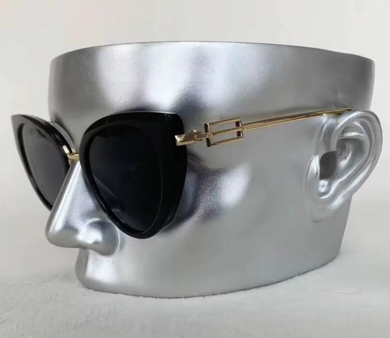 Oversized Cat Eye Women Designer Fashion Square Big Frame UV400 Sunglasses