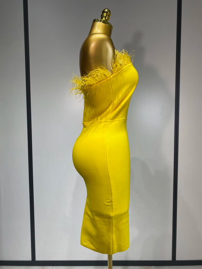 Sexy Backless Yellow Bandage Strapless Celebrity Elegant Feather Birthday Club Party Dress