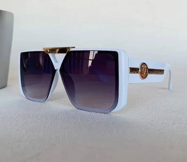 Men Women Punk Vintage Square Designer Letter V Driving UV400 Eyewear Sunglasses