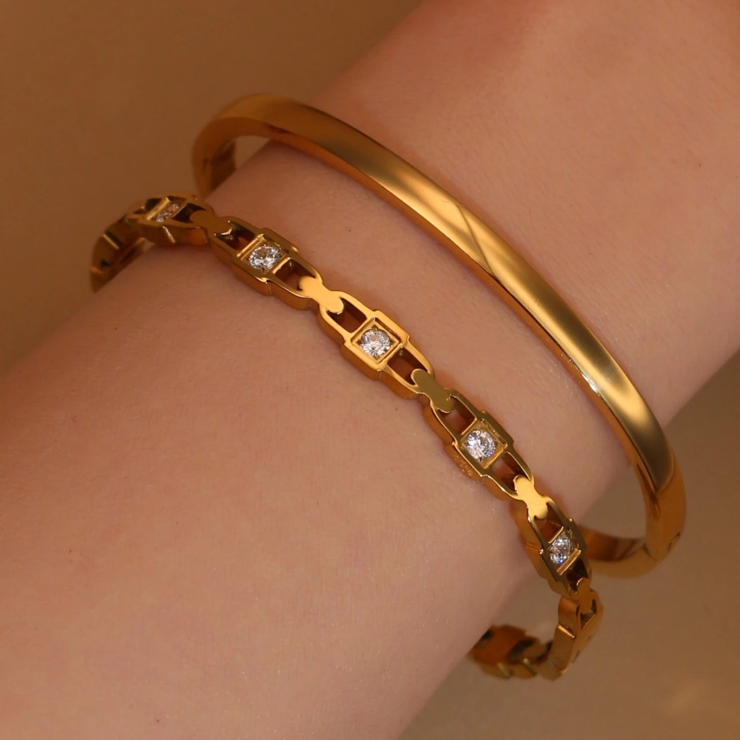 2-in-1 Geometric Zircon Design 18K Gold Plated Stainless Steel Bracelet Bangle