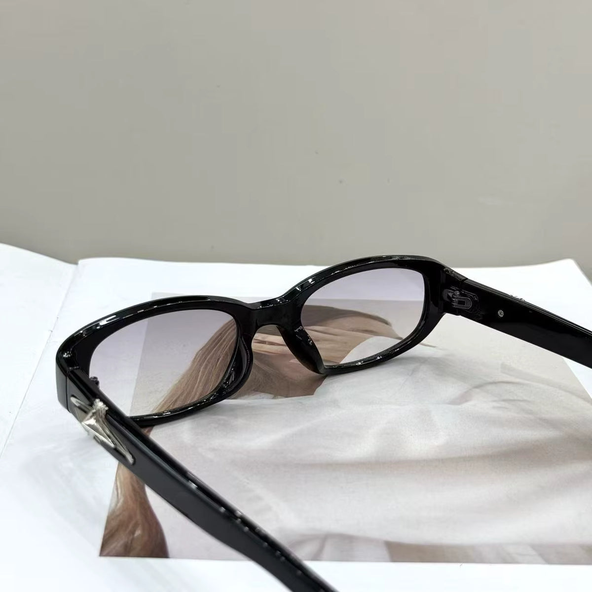 Women Men Y2K Stars Luxury Brand Desinger Sun Glasses Punk Shades Outdoor Travel Sports Eyeglasses