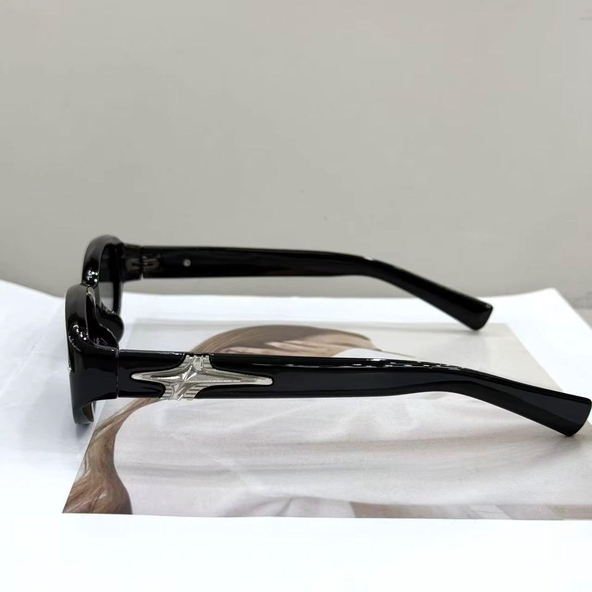 Women Men Y2K Stars Luxury Brand Desinger Sun Glasses Punk Shades Outdoor Travel Sports Eyeglasses