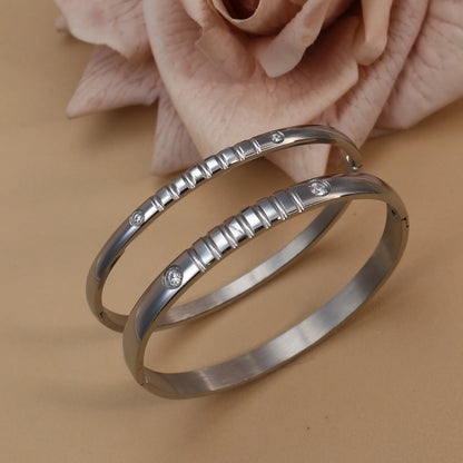 Vintage 18K Plated Stainless Steel Crystal Women's Fashion Bangles Bracelet
