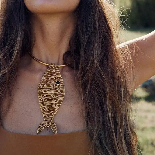Women Fashion Golden Metal Fish Shape Indian Open Circle Choker Pendants Necklaces