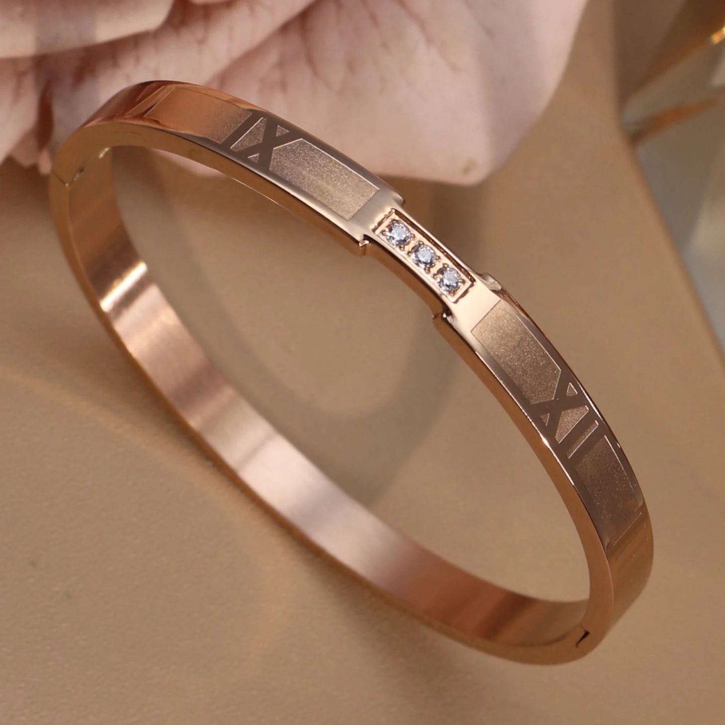 Women Zircon Roman Numeral Stainless Steel Plated 18K Gold Bracelet