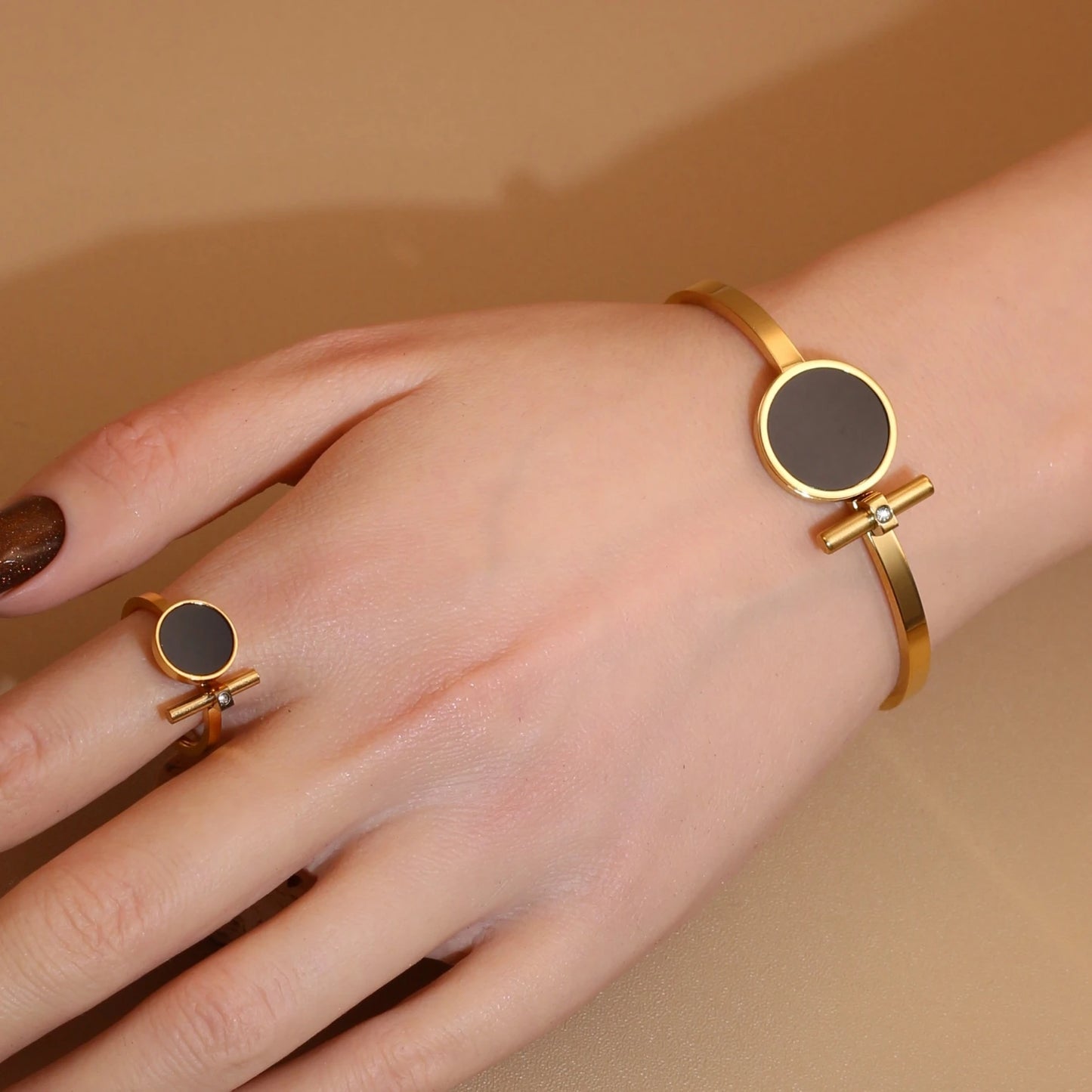 Women 2-In-1Black Acrylic Zirconia Stainless Steel Ring Bangle Bracelet Gifts Set