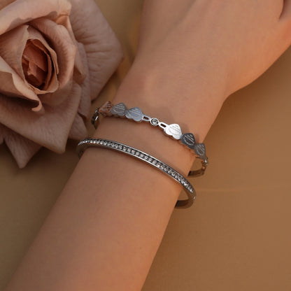 Delicate Stainless Steel Gold Color Peach Heart Crystal Design Charm Bangle Bracelet