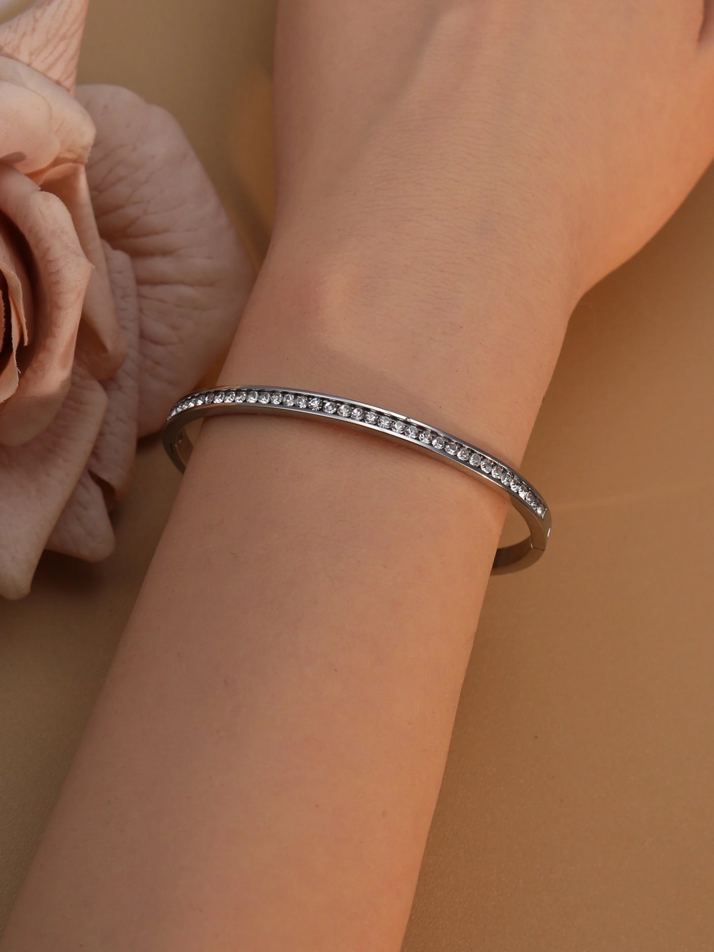 Delicate Stainless Steel Gold Color Peach Heart Crystal Design Charm Bangle Bracelet