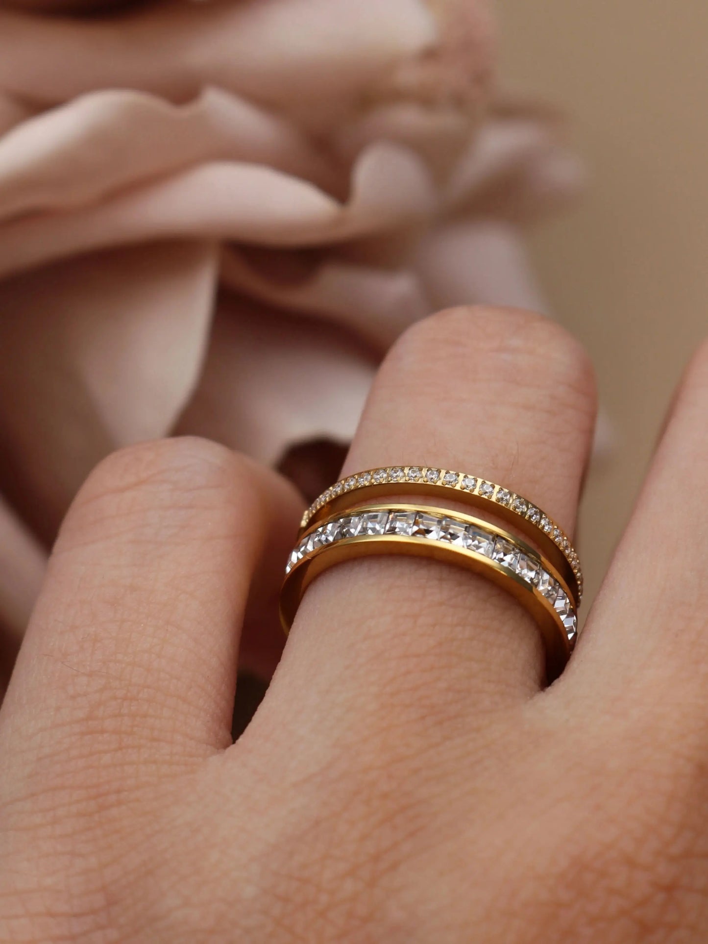 Women 18k Gold Color Cubic Zircon Stainless Steel Fashion Crystal Wedding Party Ring