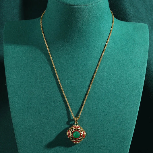 Vintage Gold Color Palace Enamel Green Glazed Women Luxury Designer Pendant Necklace