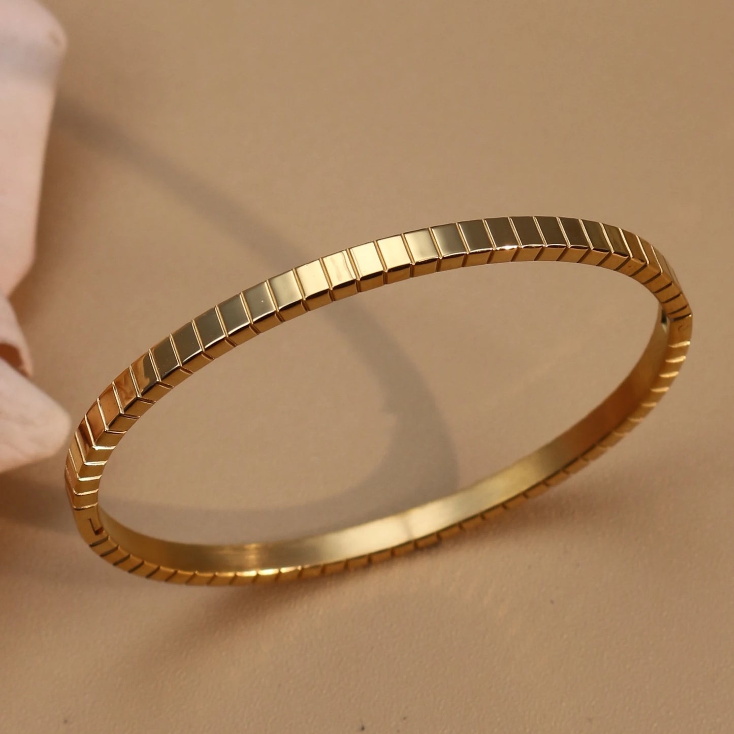 Vintage 18K Plated Stainless Steel Crystal Women's Fashion Bangles Bracelet