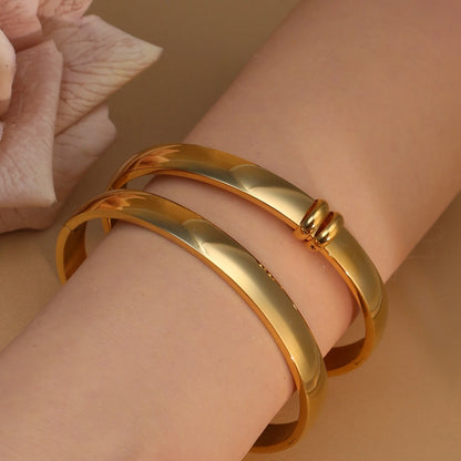 18K Gold-plated Stainless Steel Curved Polished Bangle Bracelet