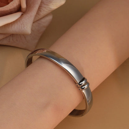 18K Gold-plated Stainless Steel Curved Polished Bangle Bracelet