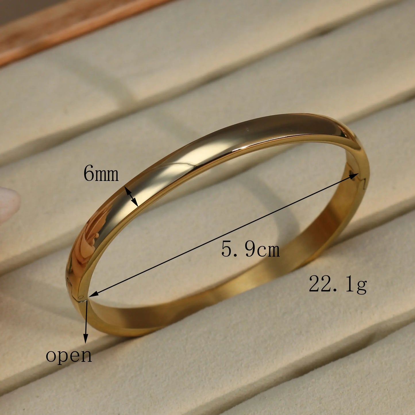18K Gold-plated Stainless Steel Curved Polished Bangle Bracelet