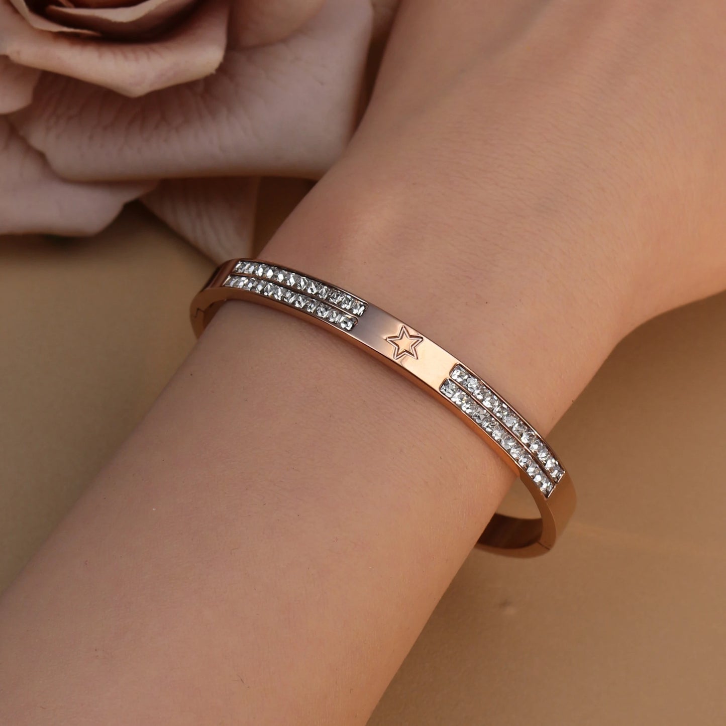 18K Gold Plated Stainless Steel Hollow Star Zircon Bracelet Bangle