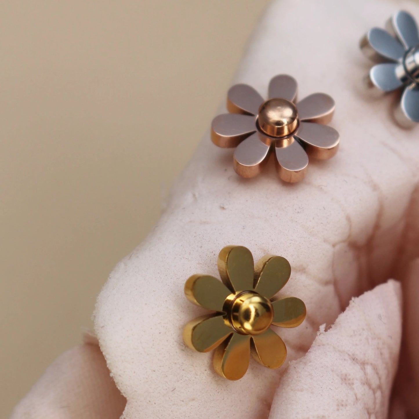 Daisy Women Wedding Stainless Steel Gold Color Charm Stud Earrings