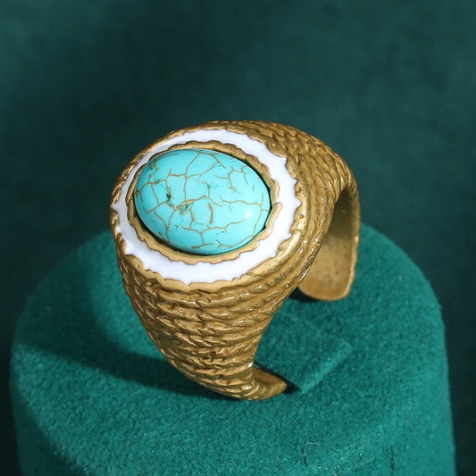 Women Vintage Turquoise Oval Blue Natural Stone Antique 18k Gold Color Hammer Pattern Designer Ring