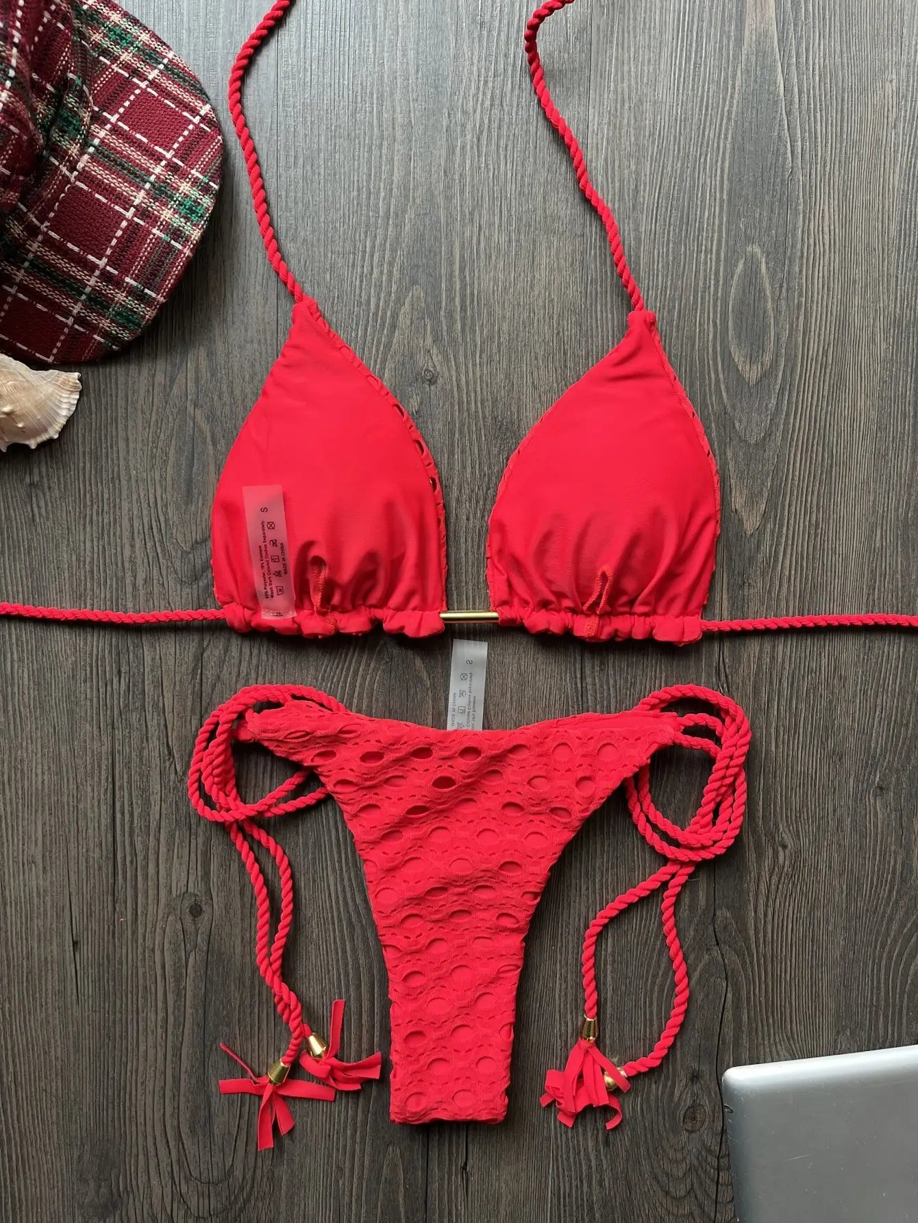 Women's two-piece set w/ push up hanging neck solid color bikini beach swimsuit