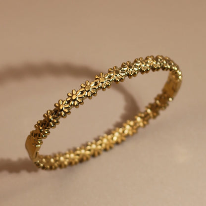 Fashion Crystal Flower Design 18K Gold Plated Bracelet Bangle Women's Jewelry Gift