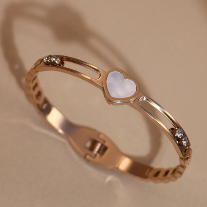 Luxury Heart-Shaped Shell Zircon Design 18K Gold-Plated Stainless Steel Bracelet Bangles