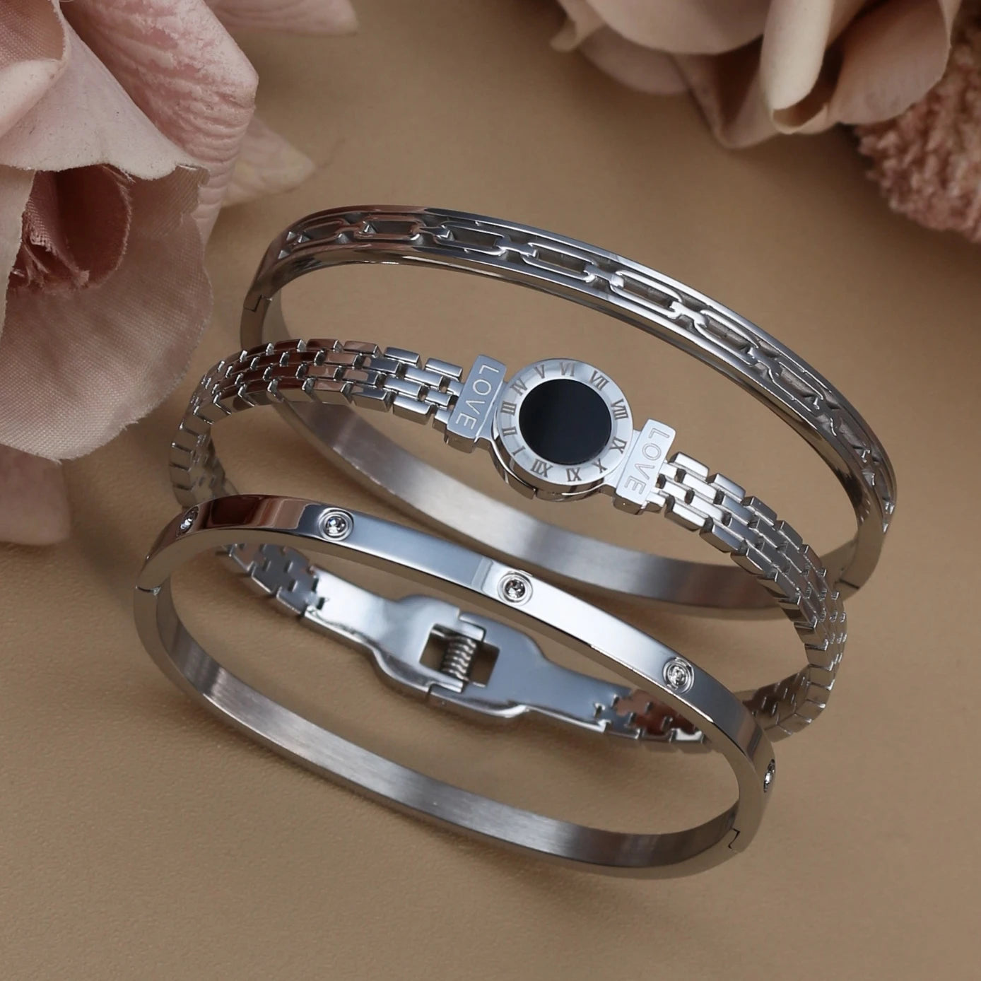 Stainless Steel Zircon Roman Numeral Chain Design Women Bracelet Bangle