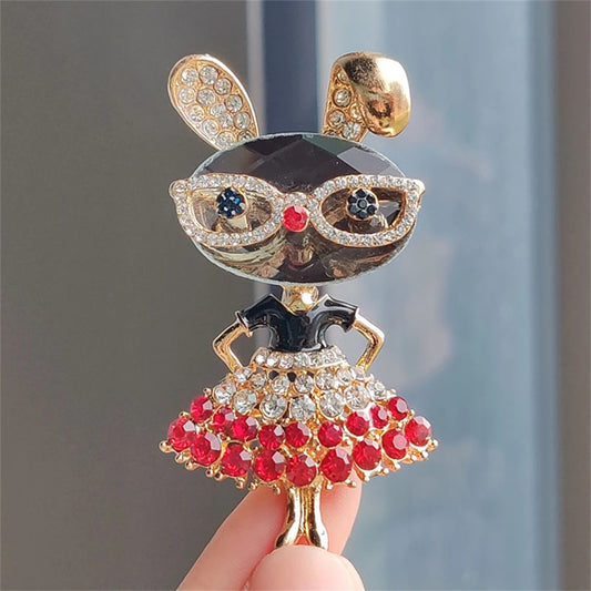 Women Brooches Lady Bunny Rhinestone Rabbit Wear Glass Skirt Badge Brooch Pins