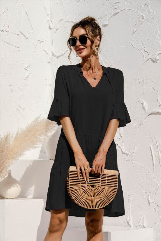 Women V-neck trumpet sleeve cake stylish stitching party dress